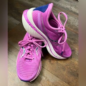 Saucony Endorphin Speed 3 sneakers